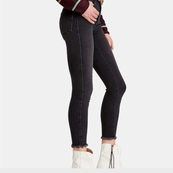 Free People Raw High-Rise Jegging | Black - Picture 3 of 8